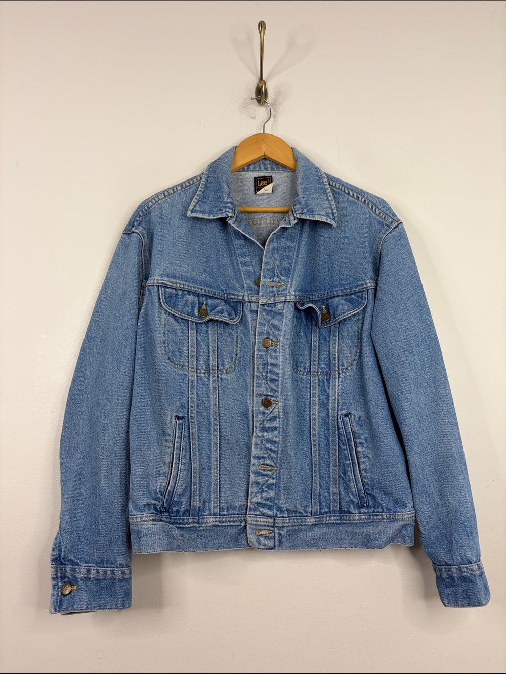 Vintage Lee Jean Jacket Mens 44R Blue Denim Trucker Heritage Americana Workwear